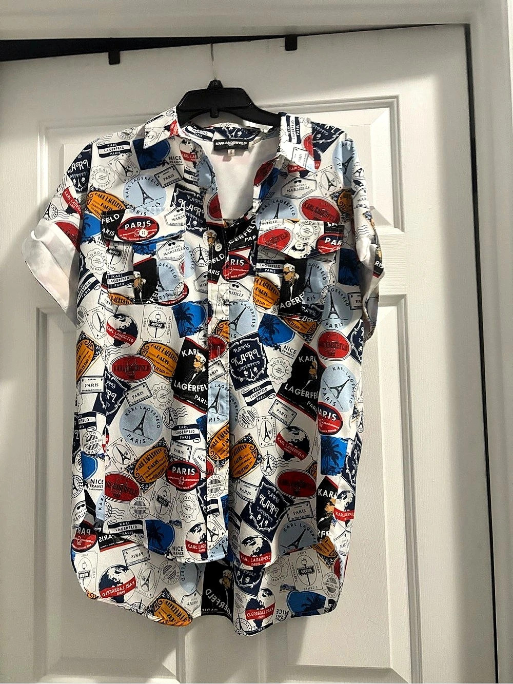 Karl Lagerfeld Printed Button Down Shirt in White & Blue Size Medium